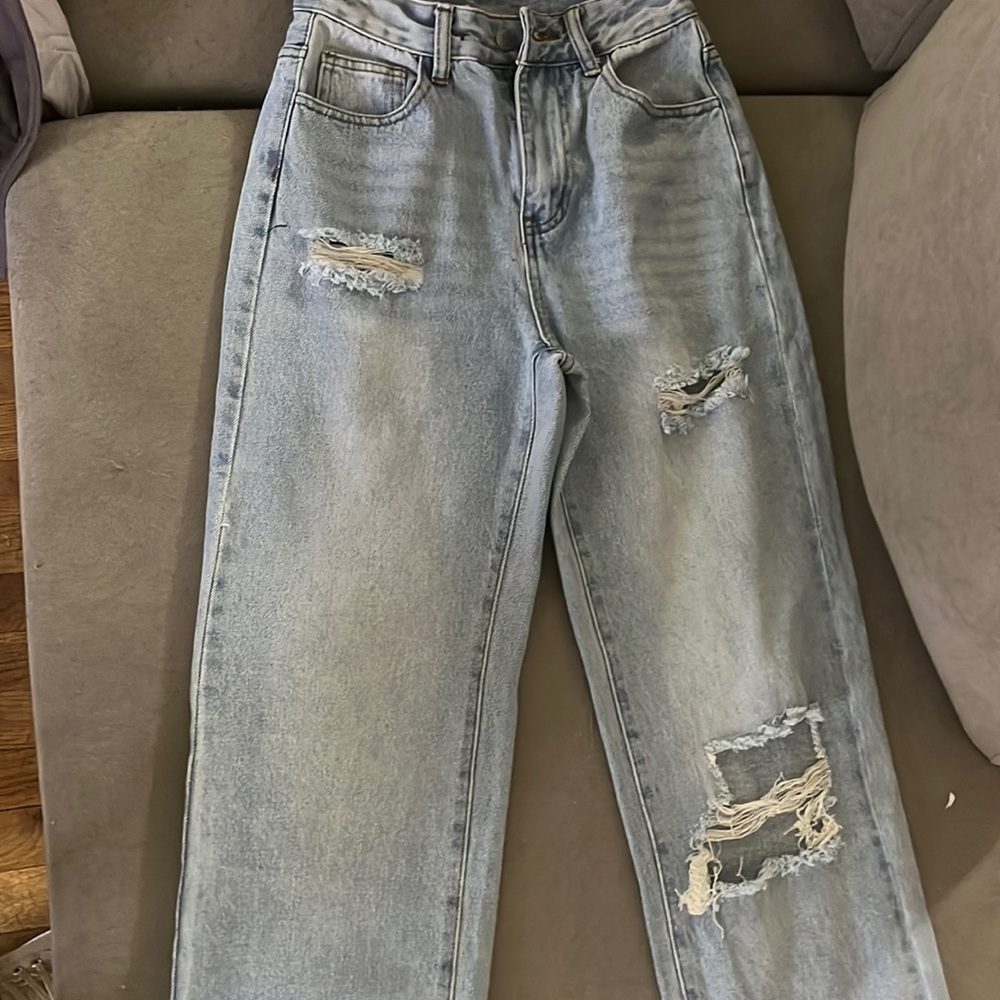 Shein Petite xxs ripped jeans